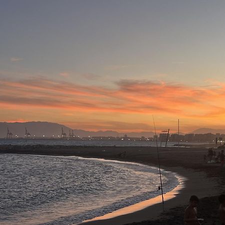 La Casa De La Playa Apartman Málaga Kültér fotó